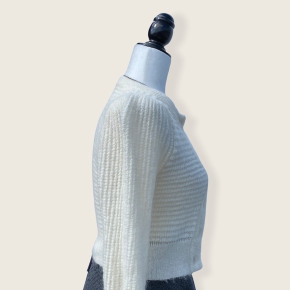 EUC Aritzia Cropped White Alpaca Cardigan XXS - Picture 8 of 13